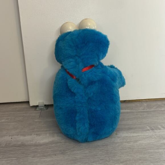 Vintage Blue Cookie Monster plush (does not make noise) - Picture 3 of 6
